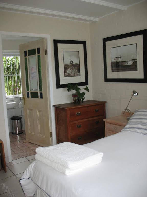 Guadeloupe Self Catering Apartment Knysna Exterior photo